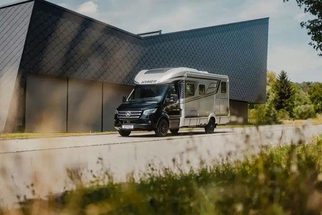 Hymer B Klasse Blackline 2.Jpg