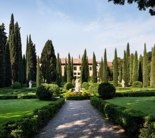 Giardino Giusti di Verona: Un Tesoro Storico e Naturale